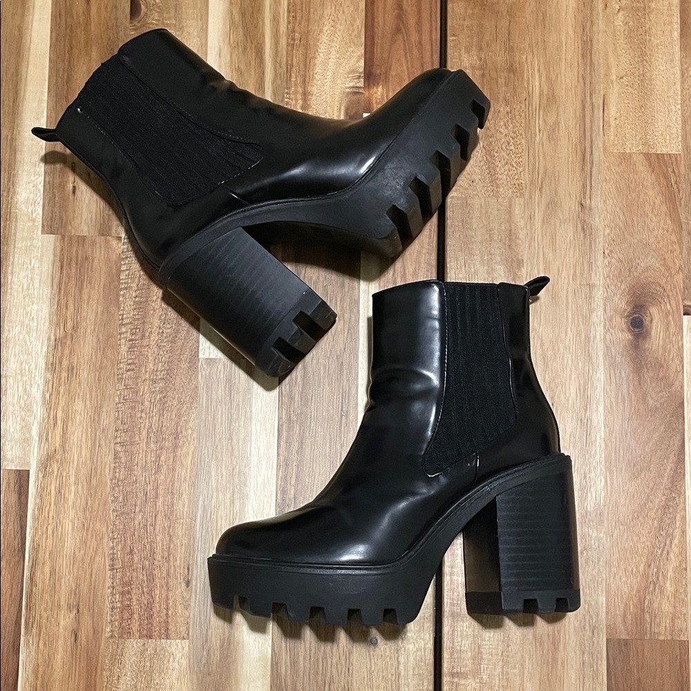 ZARA Black Chunky Heel Ankle Boots